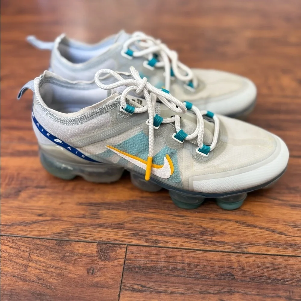 Nike Air VaporMax 2019 SE White Grey Gold | 6.5M / 8W